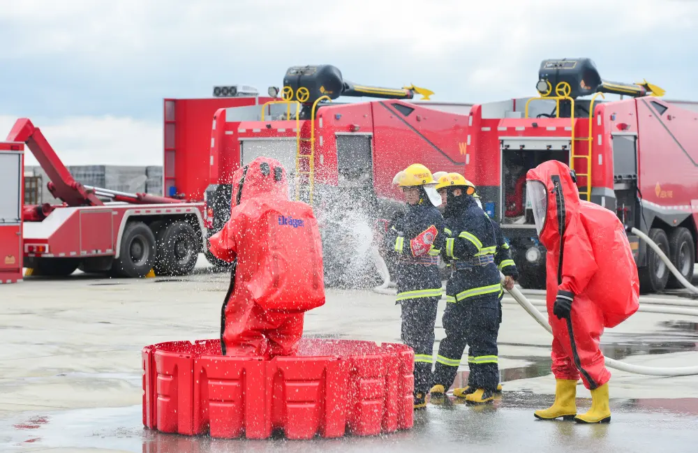 firefighting pool with flood barriers